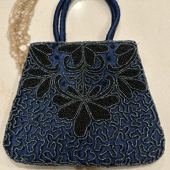 No Name beaded purse in navy blue! Satin handles 💕💕💕 - Picture 2 of 7